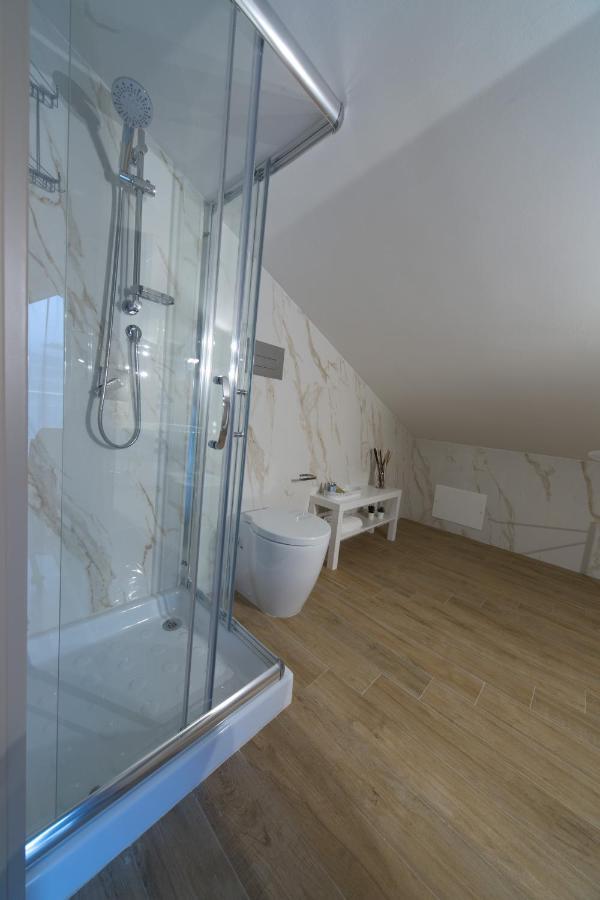 Slow Chic Apartment Beb Policlinico Messina Buitenkant foto